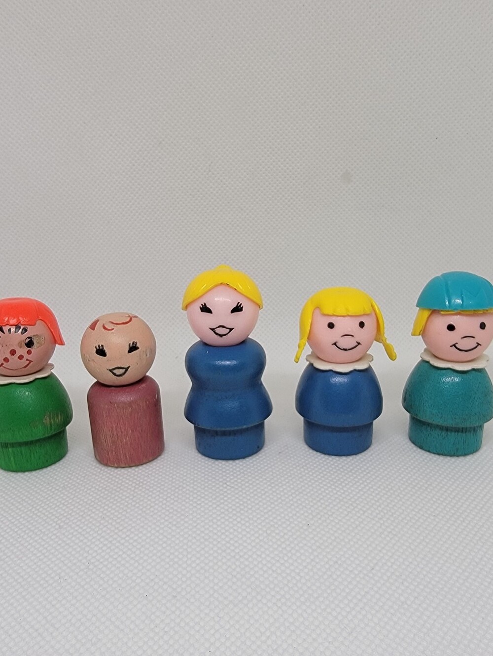 VINTAGE 1960/1970s Fisher-Price Little People - Wooden Bodies LOT of (5)